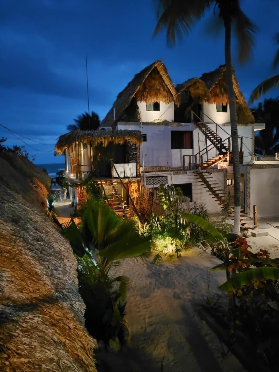 Casa Mate Beachfront Houses El Cuyo Eksteriør bilde
